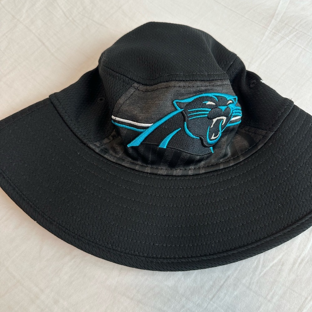 panthers bucket hat never worn